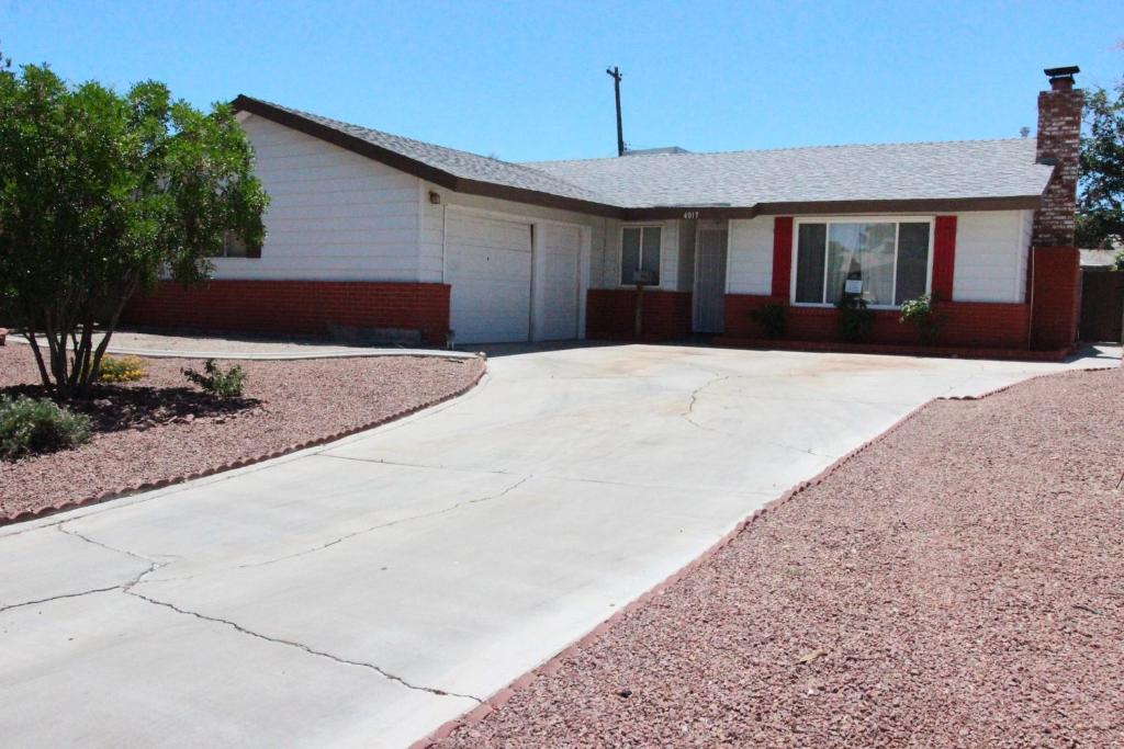 Las Vegas Retreat - 5 Mins From The Strip Home